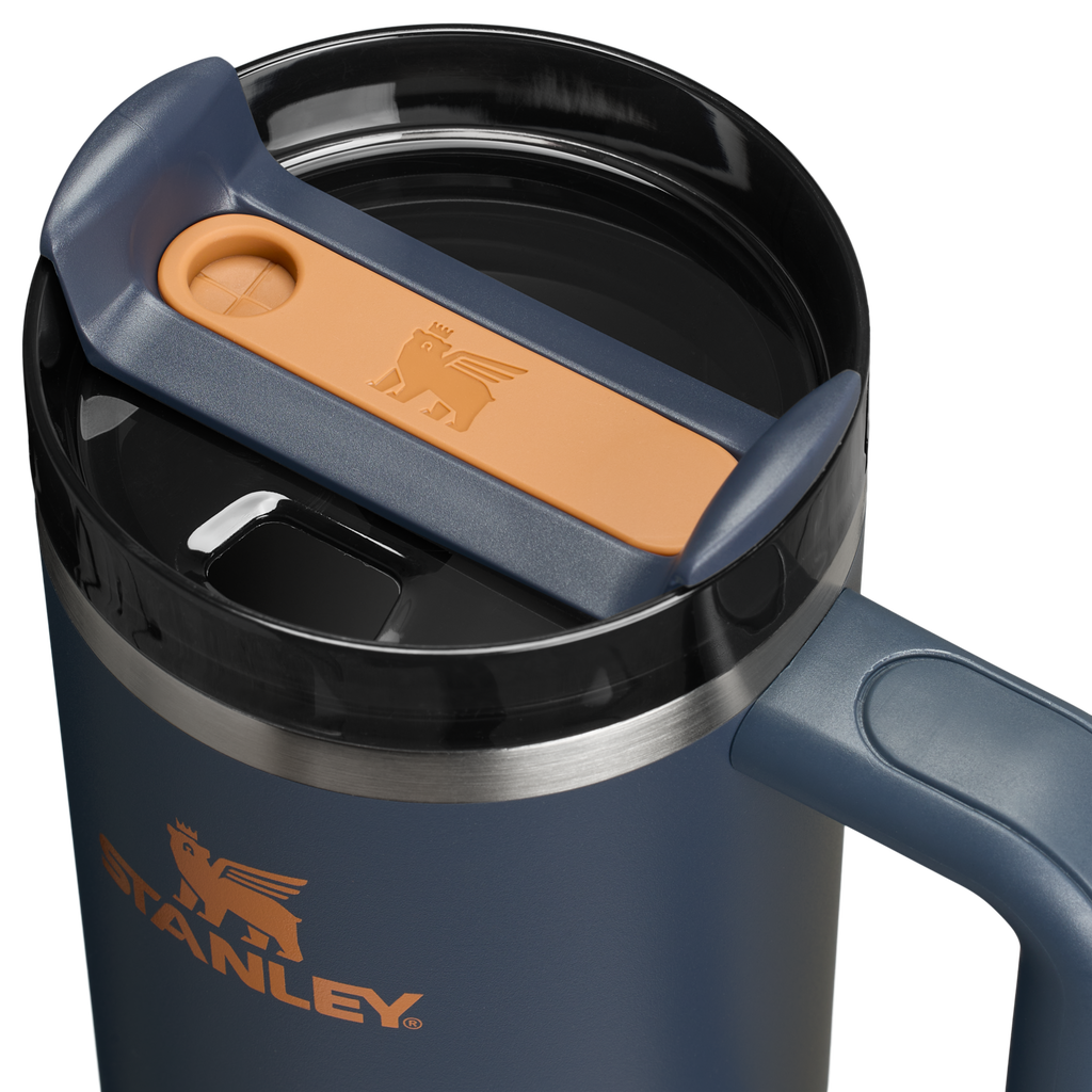 Splash-Resistant FlowState The Quencher H2.0 Flowstate Tumbler | Stanley Create D331C - FlowState 3-Position Lid Insulated Travel Mug Detail